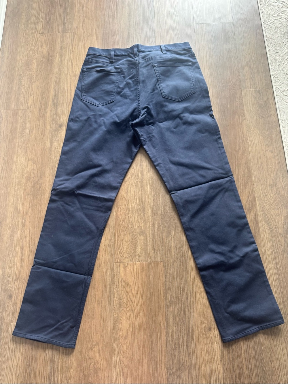 Men’s Banana Republic navy travel pants size 38x36 worn once